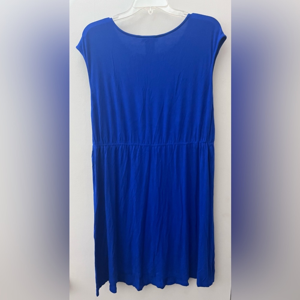 ๐ Blue Tie Front Dress with Elegant Style - Picture 4 of 9